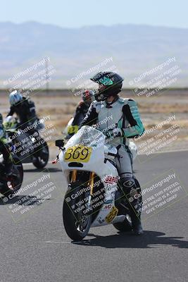 media/Oct-12-2025-CRA (Sun) [[e621380112]]/Around the Pits/